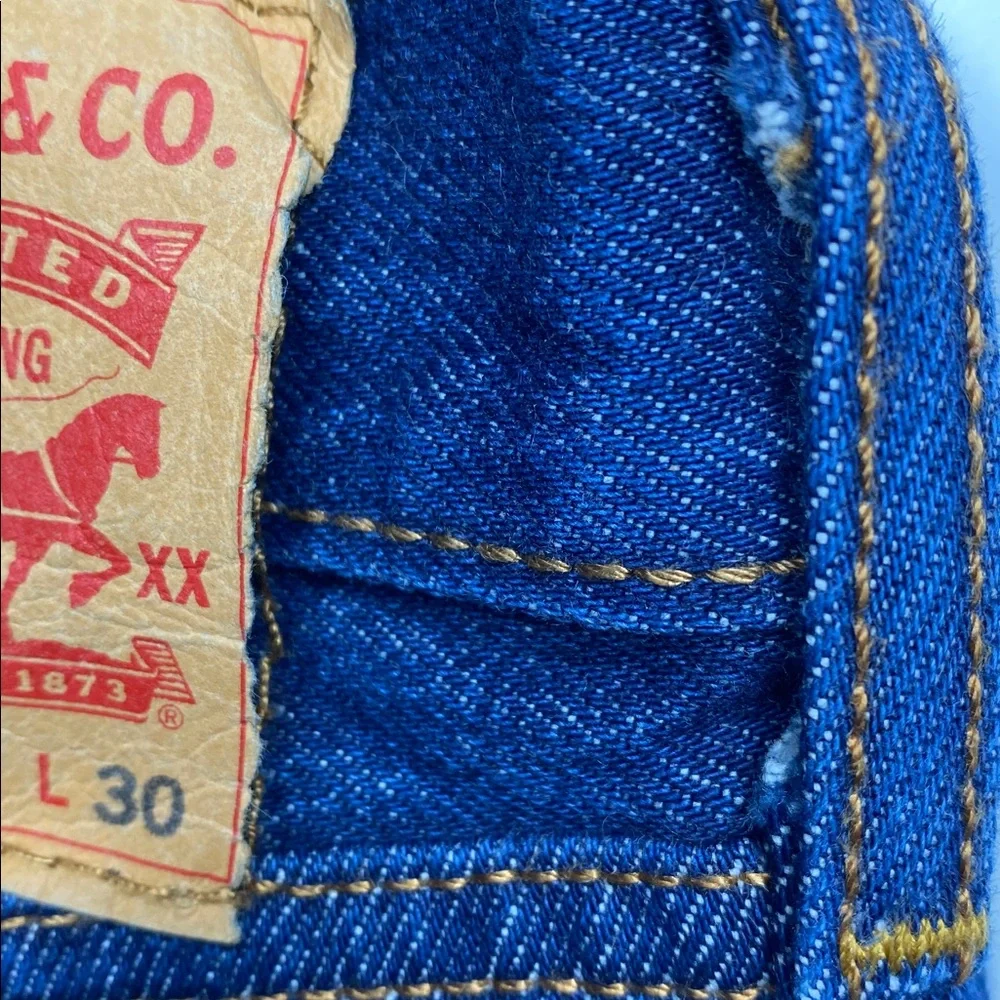 Levi's Classic 501 Jeans - Picture 11 of 11